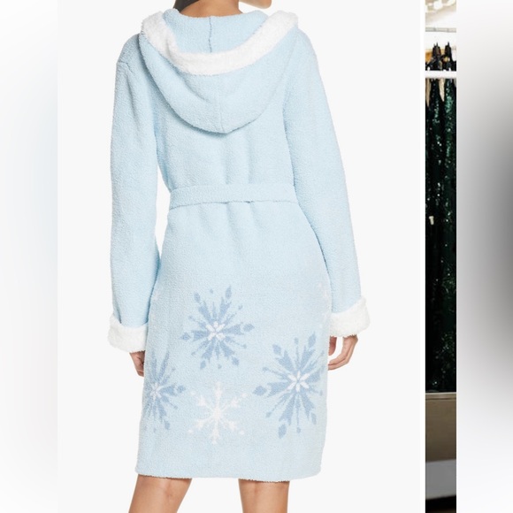 Barefoot Dreams cozy Disney Frozen Hooded Robe. Large. NWT. - Picture 3 of 5